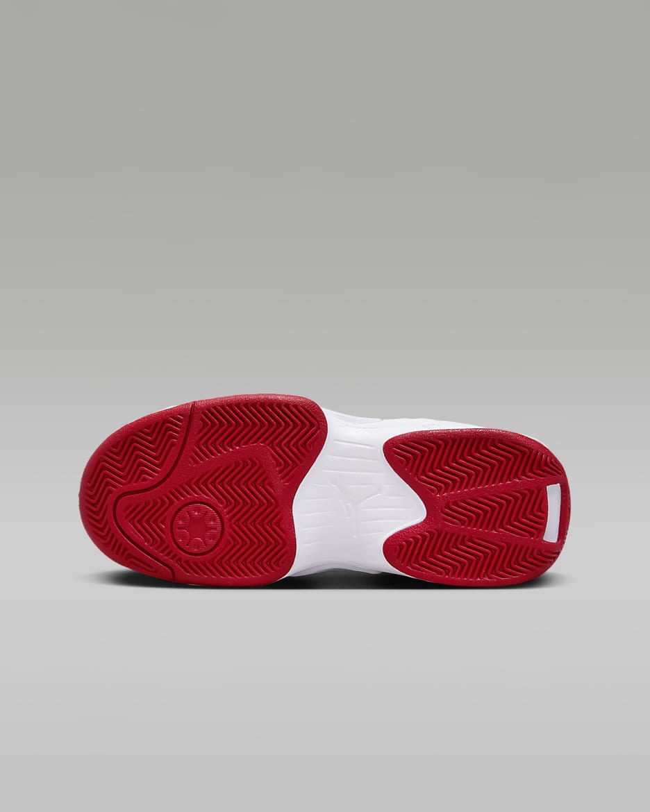 Red jordan max aura discount